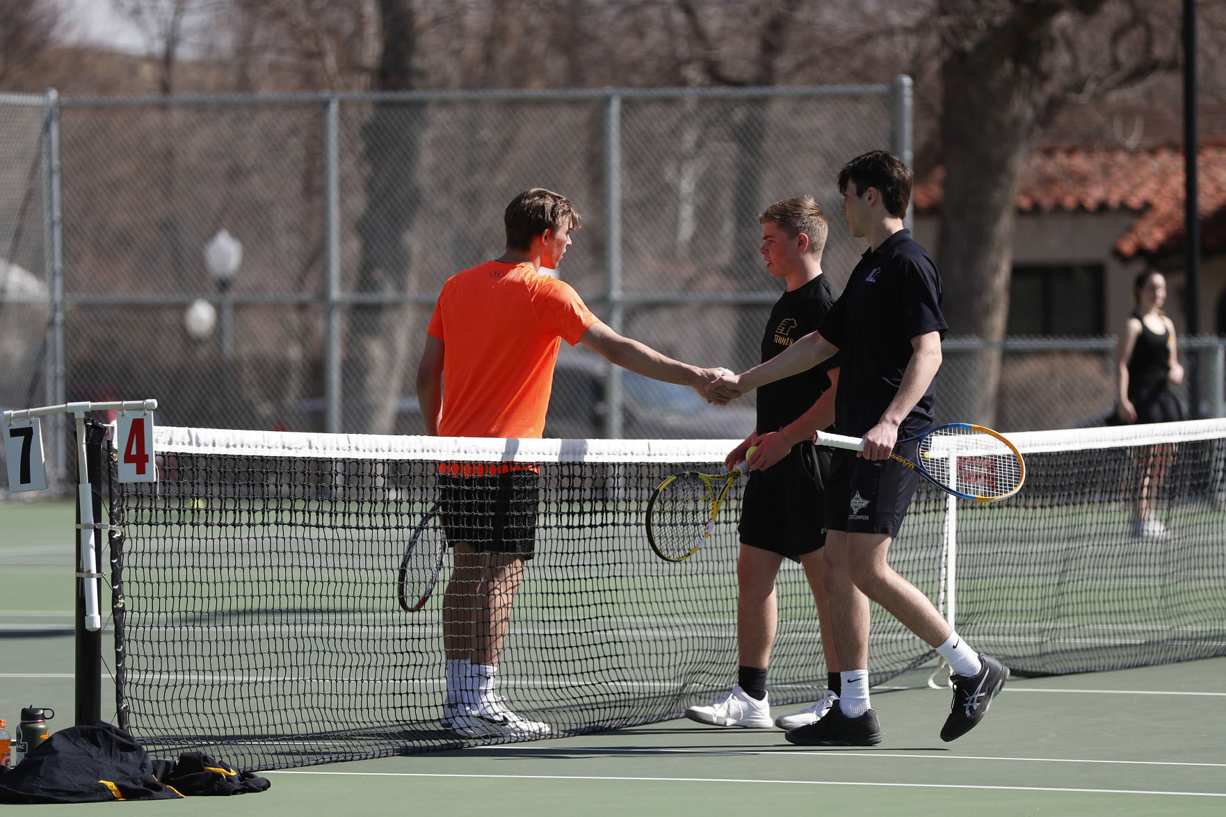 Billings Tennis Triangular